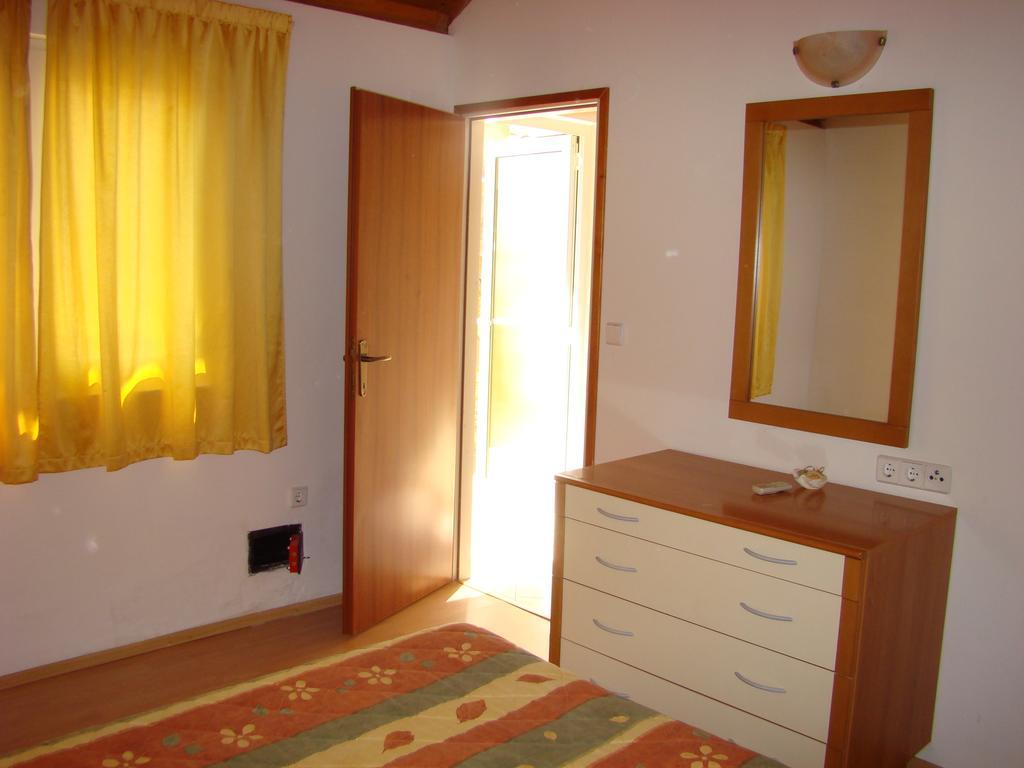 Villas Oleandri Vrboska Exterior foto